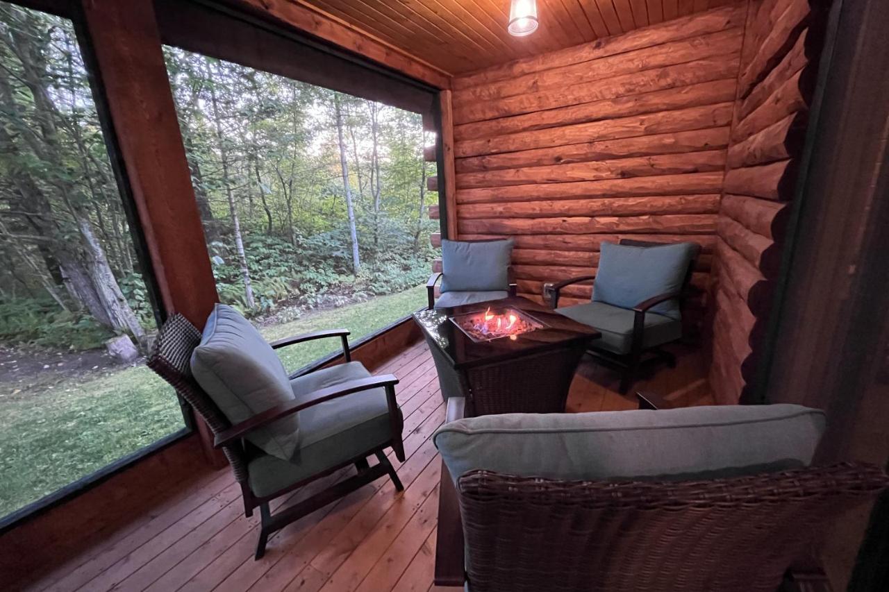 Blackbear Log Cabin Morrisville Dış mekan fotoğraf